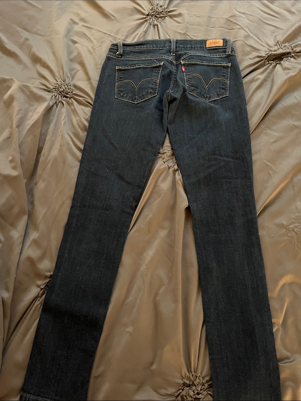 Levi’s Dark Wash Skinny Jeans - Black - Picture 2 of 4